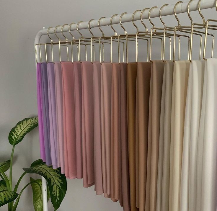 6352e7bec66ca548055d05ec6dc1bf62 Heavy chiffon hijabs