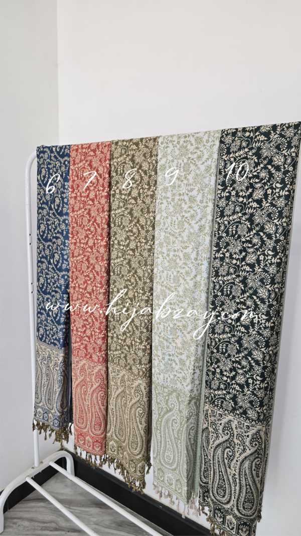 Pashmina hijabs