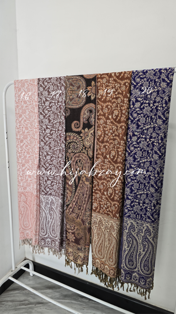 Pashmina hijabs