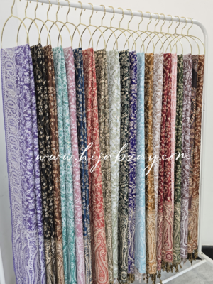 Pashmina hijabs