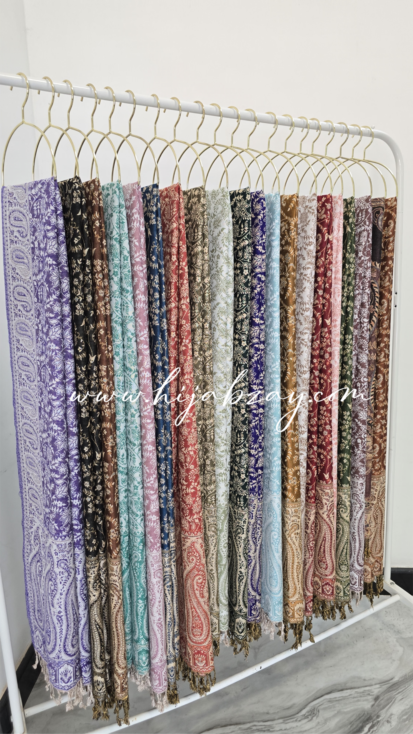 Pashmina hijabs